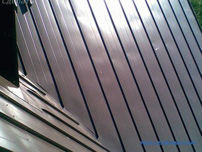 Hogyan fedjük le a tetőt vasalóval - fém tető + fotó beszerelése