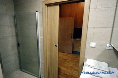 Melyik ajtó jobb a fürdőszobába és a WC-be