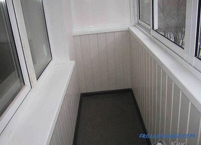 Hogyan készítsünk erkélyt az apartman saját kezével (belül és kívül) + fotó