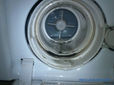 Hogyan tisztítsuk meg a mosógép gépét citromsavból, ecetből és egyéb eszközökből + videóból